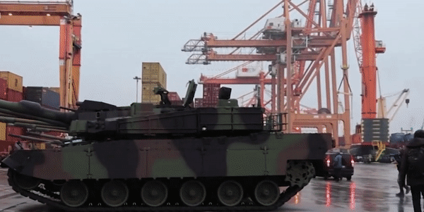 Sức mạnh lục quân Ba Lan tăng vọt nhờ 1000 'chiến tăng' K2 'Báo đen'?