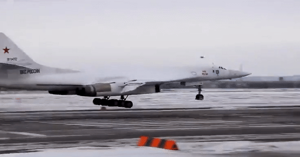 'Oanh tạc cơ' Tu-160 được Nga điều động tới căn cứ chỉ cách Phần Lan 150 km