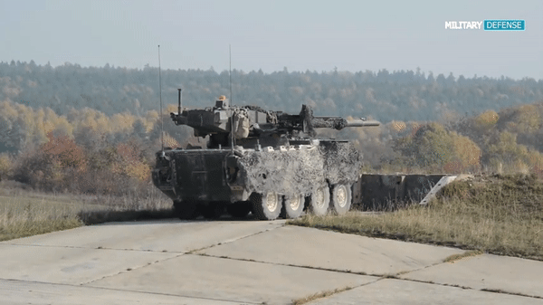 Thiết giáp Stryker 5 triệu USD do Mỹ sản xuất liên tục thúc thủ trước hỏa lực Nga