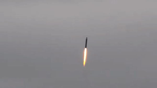 Nga diễn tập phóng tên lửa hạt nhân R-29RMU Sineva trong ‘đòn trả đũa huỷ diệt’