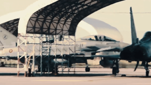 Không quân Kuwait nhận 4 chiếc tiêm kích Eurofighter Typhoon bản cực mạnh
