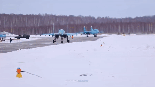 Nga hành động ngay sau khi tiêm kích bom Su-34 bị đốt cháy tại căn cứ