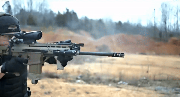 Mỹ chọn súng trường tấn công M27 để đối trọng với AK-12 Nga