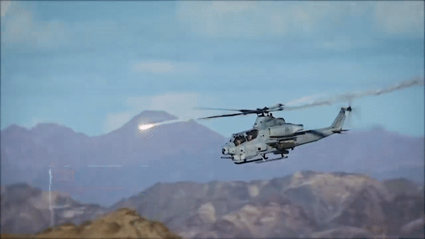 Trực thăng tấn công AH-1Z Viper hủy diệt mục tiêu ở khoảng cách gần 280km