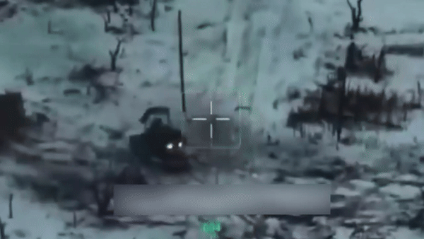 Giải mã 'hội chứng quay tròn tháp pháo' của xe tăng T-90M khi trúng đạn
