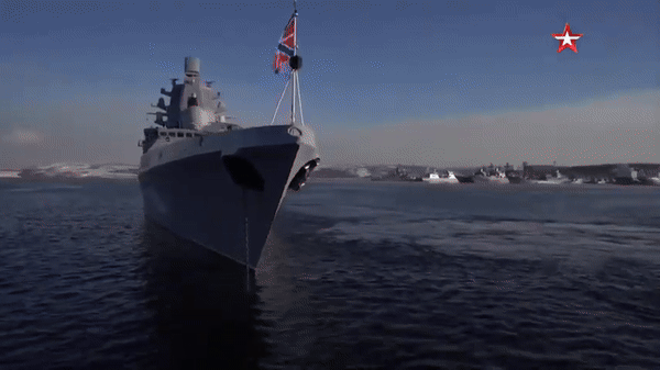 Uy lực chiến hạm Nga vừa bắn 21 phát đại bác khi cập cảng Cuba