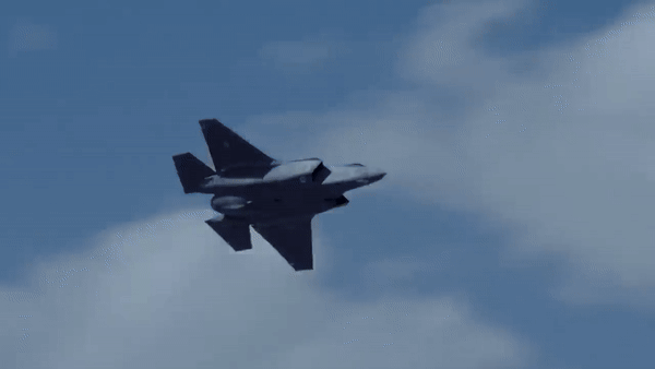 Tiêm kích F-35A Ba Lan thực hiện thành công chuyến bay đầu tiên