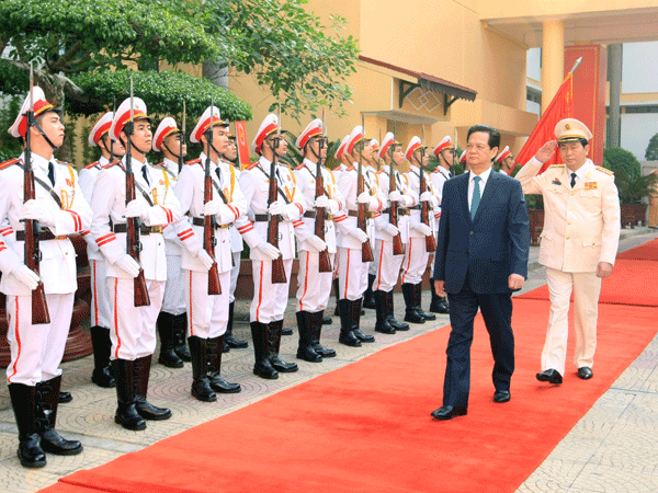 Thủ tướng chỉ rõ 5 nhiệm vụ với lực lượng Công an