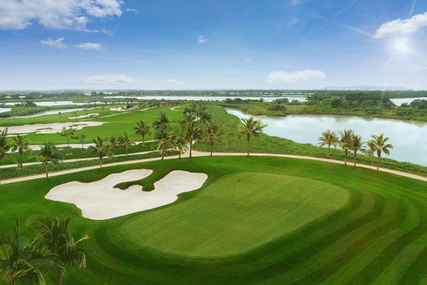 Trải nghiệm golf đêm hấp dẫn tại sân gôn trên đảo lớn nhất Miền Bắc ảnh 4 Trải nghiệm golf đêm hấp dẫn tại sân gôn trên đảo lớn nhất Miền Bắc ảnh 4
