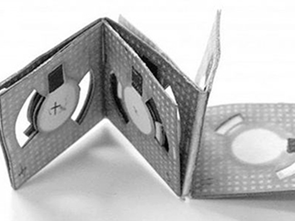 Chế tạo pin cực rẻ từ giấy và nước bẩn