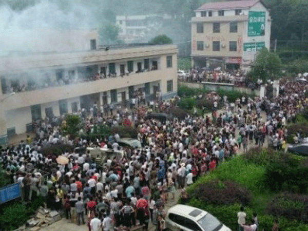 13 người bị bắt vì tấn công đồn cảnh sát ở Trung Quốc