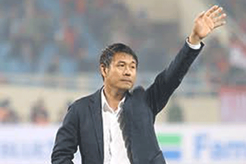 Vì sao VFF tiếp tục tin dùng HLV Hữu Thắng ?