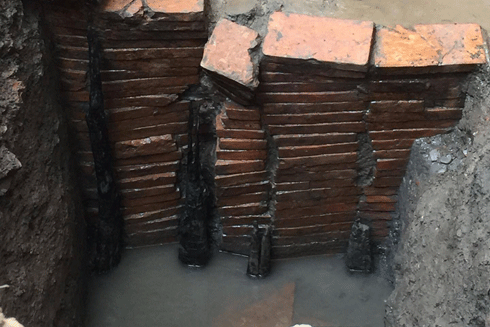 Đường nước khổng lồ ở Hoàng Thành chảy đi đâu?