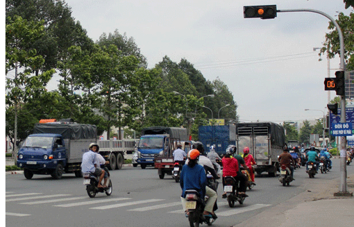  "Loạn" quy định khiến lái xe quay như chong chóng