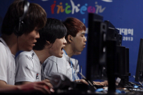 Cận cảnh trại hè "cai nghiện" điện thoại di động của thanh thiếu niên Hàn Quốc