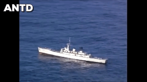 [VIDEO] Khoảnh khắc siêu ngư lôi bẻ gãy tàu chiến hàng chục ngàn tấn