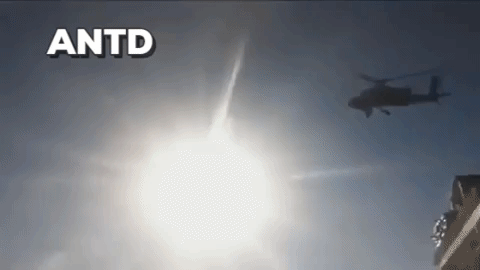 Một chiếc AH-64 Apache của không quân Mỹ gặp nạn tại Afghanistan Một chiếc AH-64 Apache của không quân Mỹ gặp nạn tại Afghanistan