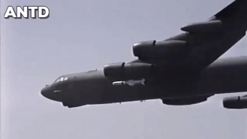 Harpoon là một trong những loại tên lửa diệt hạm hiếm hoi có thể triển khai trên tàu chiến, tàu ngầm, máy bay chiến đấu và cả phiên bản di động bờ biển. Harpoon là một trong những loại tên lửa diệt hạm hiếm hoi có thể triển khai trên tàu chiến, tàu ngầm, máy bay chiến đấu và cả phiên bản di động bờ biển.