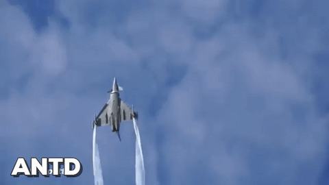 Máy bay tiêm kích EF-2000 Typhoon.