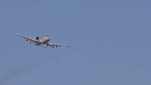 Cường kích A-10 của không quân Mỹ. Cường kích A-10 của không quân Mỹ.