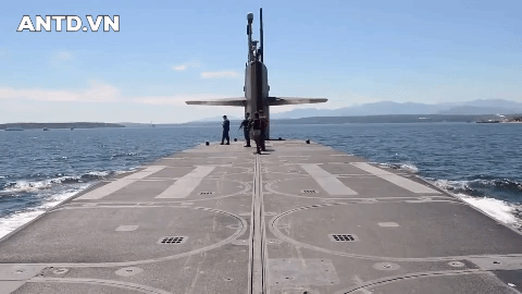 [Infographic] Mỹ vừa điều tàu ngầm hạt nhân có thể thổi bay cả bán đảo Triều Tiên tới Hàn Quốc