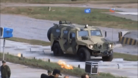 [Infographic] Xe bọc thép Tigr Nga khiến xe Humvee Mỹ nuốt hận tại Slovakia