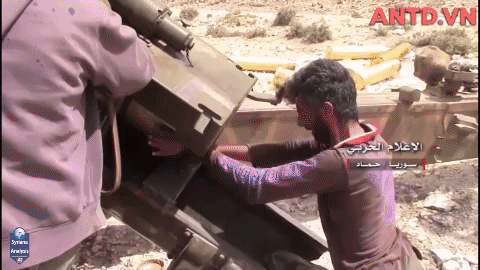 IS bất ngờ lấy lại sức mạnh, đánh bật "Hổ Syria" ra khỏi thị trấn chiến lược tại Deir Ezzor