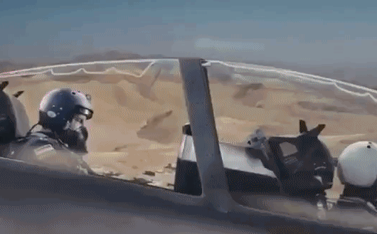 Hai chiến đấu cơ hiện đại Yak-130 do Nga sản xuất đâm nhau trên bầu trời Bangladesh