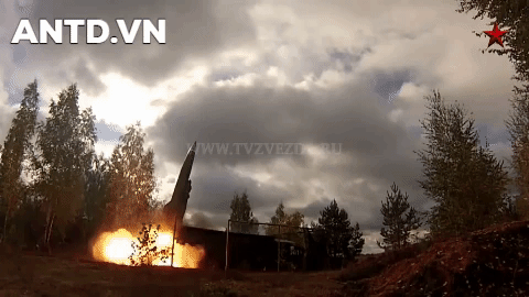 [Infographic] Nga có ẩn ý gì khi đưa "Bàn tay hỏa ngục" Iskander-M tới Syria?