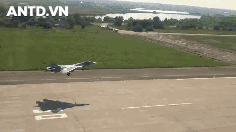 [ẢNH] Mỹ và phương Tây bất ngờ khi Nga triển khai siêu máy bay tàng hình Su-57 tới chiến trường Syria