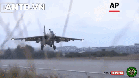 [ẢNH] Tháo chạy khỏi tử địa Đông Ghouta về Idlib, chưa hoàn hồn, phiến quân đã bị Nga dội bom truy sát