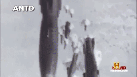 [ẢNH] Mỹ triển khai hàng loạt 'pháo đài bay' B-1B Lancer tới Trung Đông, chiến trường Syria tiếp tục khốc liệt