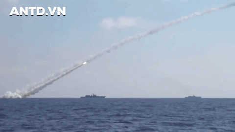 [ĐỒ HỌA] Chiến hạm mang "sát thầ Kalibr" Nga lại tiếp cận bờ biển Syria sẵn sàng diệt phiến quân