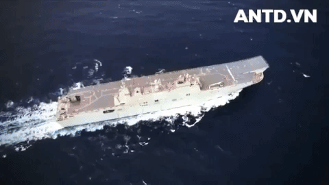 [Info] Siêu tàu đổ bộ của Úc, yếu tố gây bất ngờ cho Trung Quốc