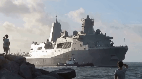 Siêu tàu đổ bộ USS New York (LPD-21) Siêu tàu đổ bộ USS New York (LPD-21)