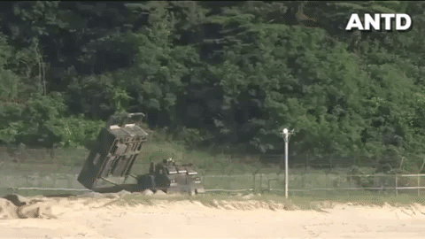 Pháo phản lực M270