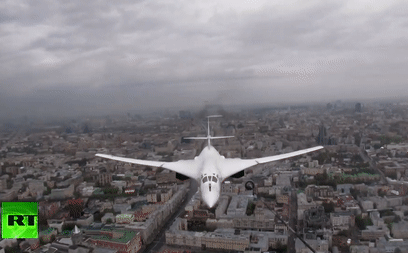 [Info] ‘Ngựa thồ’ IL-78M trình diễn khả năng tiếp nhiên liệu cho ‘thiên nga trắng’ Tu-160