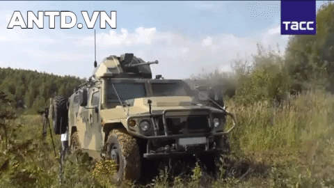 Xe bọc thép Tigr-M được gắn vũ khí Xe bọc thép Tigr-M được gắn vũ khí