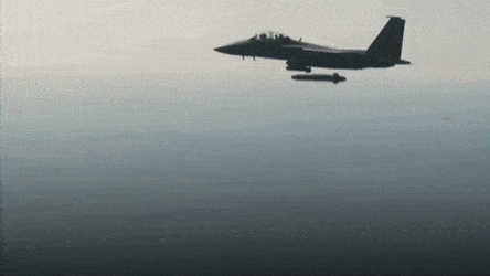 Vũ khí khủng khiếp phòng không Syria may mắn tránh được vào phút chót