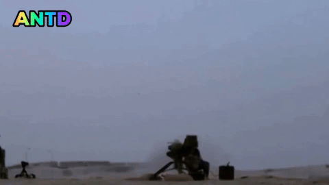 [ẢNH] Quân đội Syria gặp nguy khi phiến quân có tên lửa hạ được T-90 chỉ với 1 phát bắn