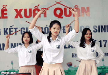 Thầy trò trường Nguyễn Thị Minh Khai tưng bừng xuất quân