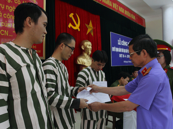 144 phạm nhân được giảm thời hạn chấp hành án phạt tù