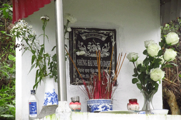 Đại ca xứ chè hoàn lương, xây mộ cho những hài nhi xấu số ảnh 4 Đại ca xứ chè hoàn lương, xây mộ cho những hài nhi xấu số ảnh 4