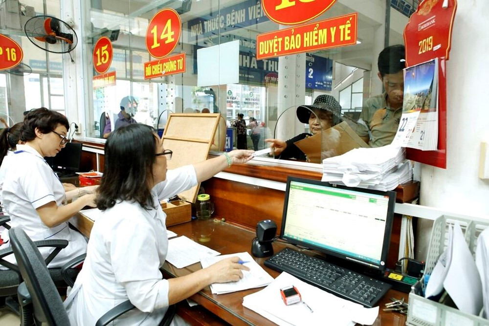 Quyền lợi, mức hưởng bảo hiểm y tế được mở rộng - tấm phao cứu sinh của người bệnh
