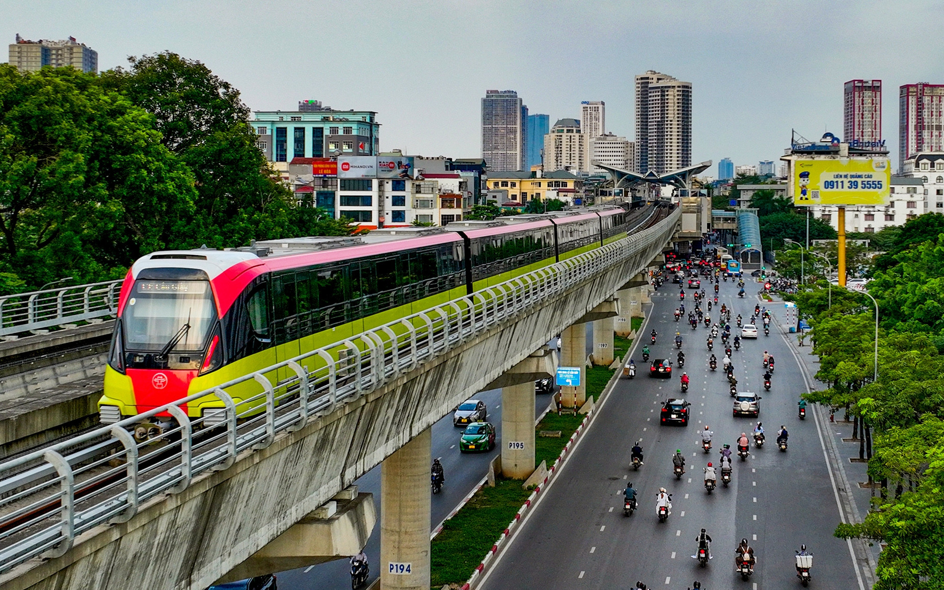 Thêm “đường ray” để đất nước vươn mình