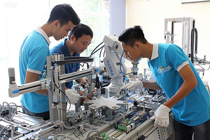 Hà Nội sẽ hỗ trợ đào tạo nghề với người hoạt động không chuyên trách nghỉ việc