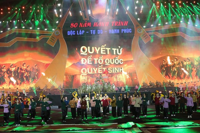 “Concert quốc gia” đánh thức nền công nghiệp biểu diễn
