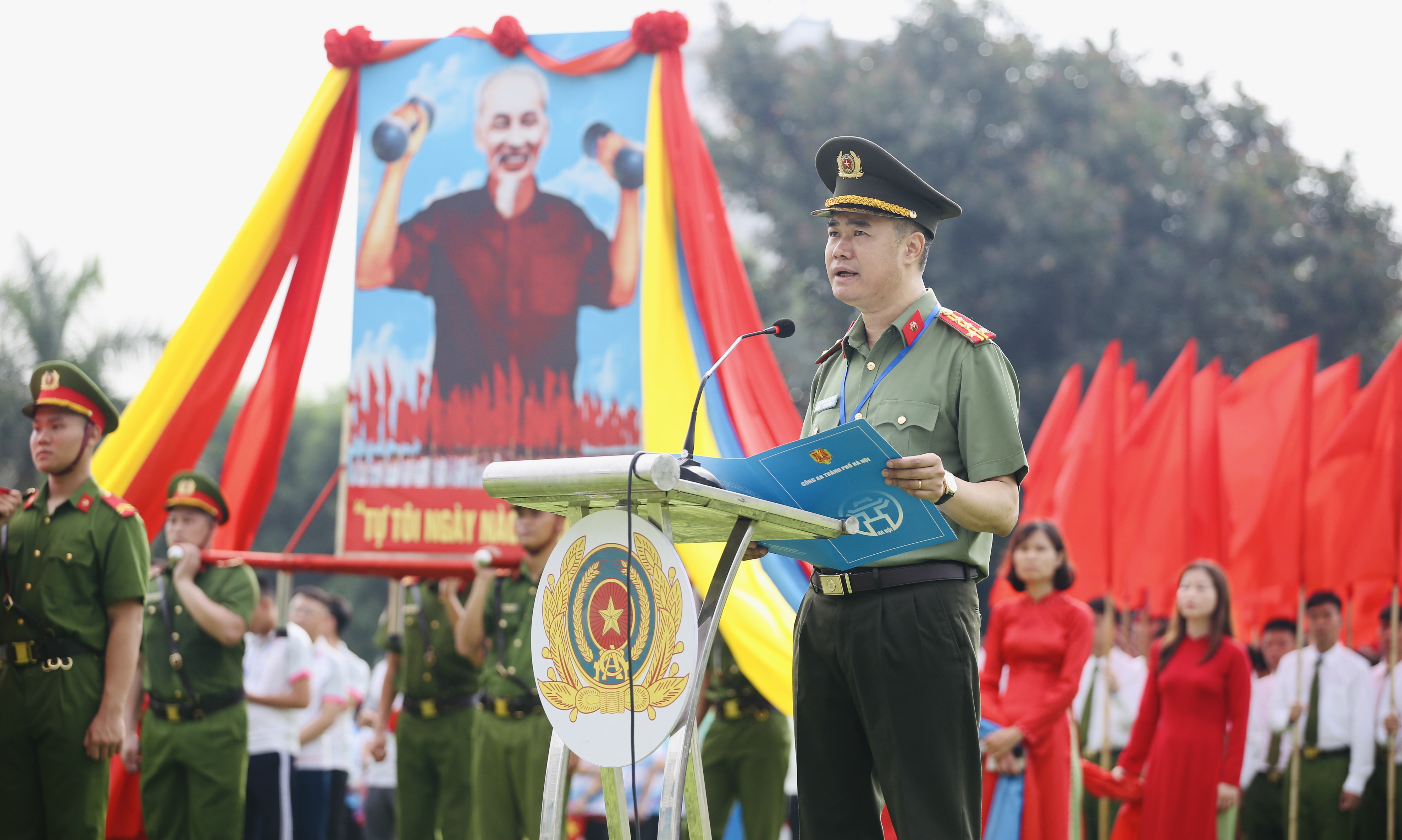 Tưng bừng khai mạc Hội thao Công an Thủ đô năm 2025