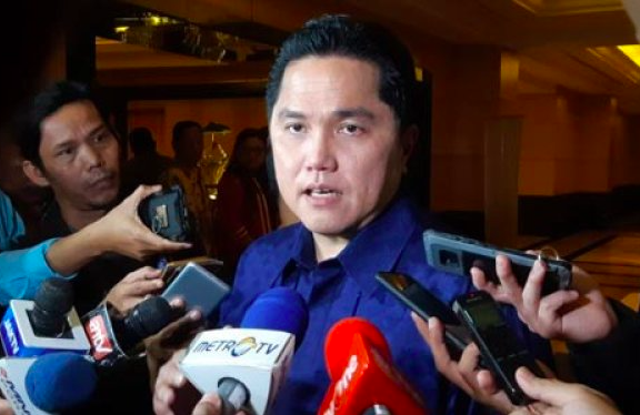 FIFA cảnh cáo Chủ tịch bóng đá Indonesia