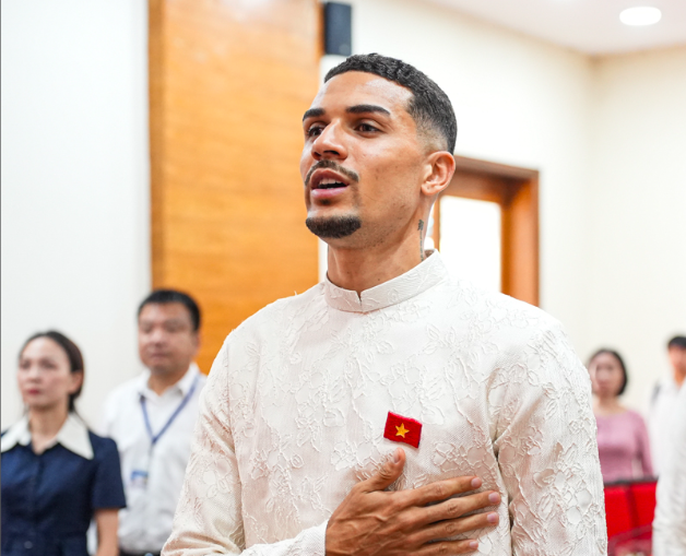 Đỗ Hoàng Hên: "Tôi khao khát cống hiến cho bóng đá Việt Nam"